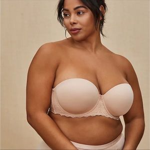 Torrid Push-Up Strapless tan brown Bra Size 42D lace smooth cup